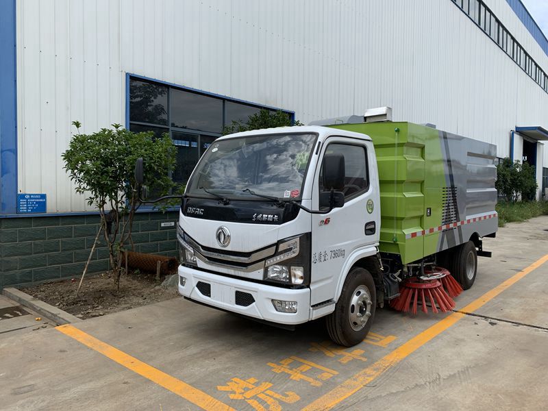 東風(fēng)小多利卡掃路車